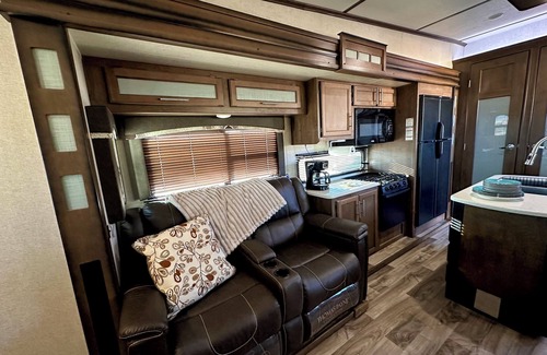 Hildale Alquiler De RV | Zion Mountain Glamping Trailer