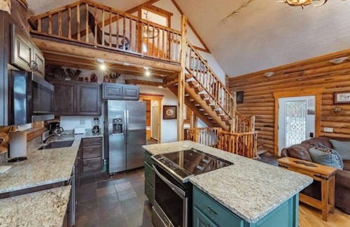 Zion National Park East Entrance Casa | Zion Views- The Ranch House +Resort Access