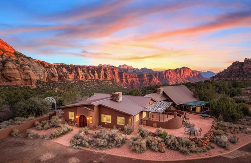 Springdale Villa | Aislado Private Estate / 10 Acre en y rodeado por el Parque Nacional Zion