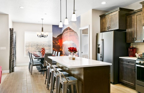 Hurricane Casa | Zion Village-Corp Retreat-Family Reunion-Private Heated Pool-Zion-Bryce-Golf