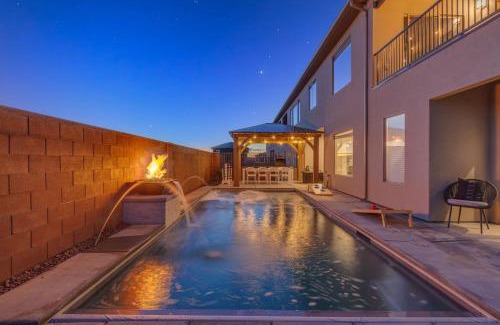Hurricane Casa | Zion Village Resort 2053 Brand New Home! Private Pool, Hot Tub, and 35mins from Zion National Park
