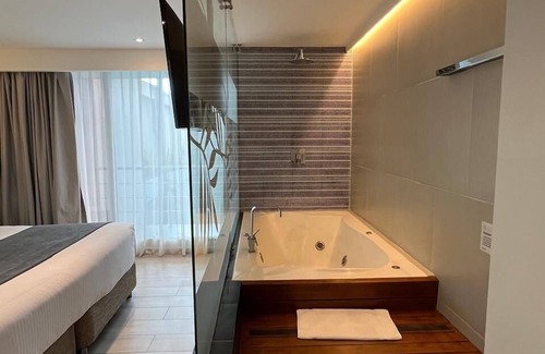 Pereira Hotel | ZiOne Luxury Hotel Pereira