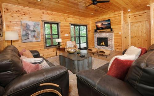 Sevierville Villa | Zipadee Dipadee View