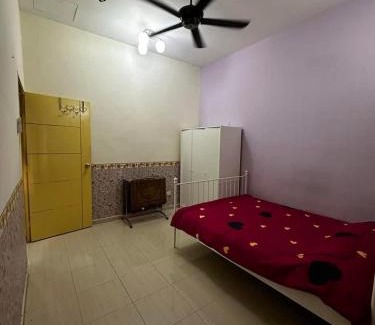 Kampung Baharu Sungai Udang Casa | ziramike homestay