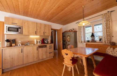 Obergrainau Apartamento | Zirbe