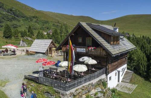Reichenau Apartamento | Zirbenhütte am Falkert auf der Heidi-Alm