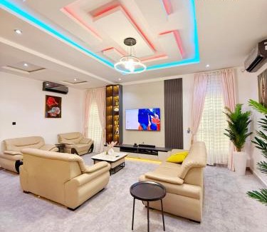 Ajah Apartamento | Zircon