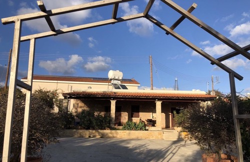 Tremithousa Casa | Zivla’s Stone House. Ideal for large party groups, weddings, aniversaries!