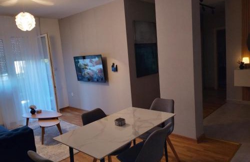 Becej Apartamento | Zmaj 94