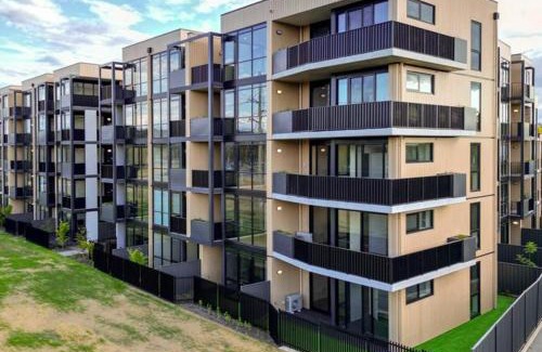 Bruce Apartamento | ZMITH Apartment - BROOKE, Near AIS, GIO Stadium, UC, & Nth - Canberra Hospital