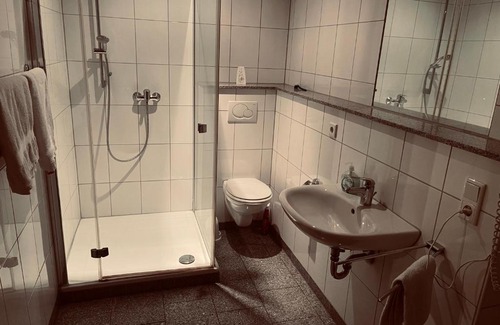 Grevenbroich Casa | ZMM-Vermietung (Zimmer/Messe/Monteur)