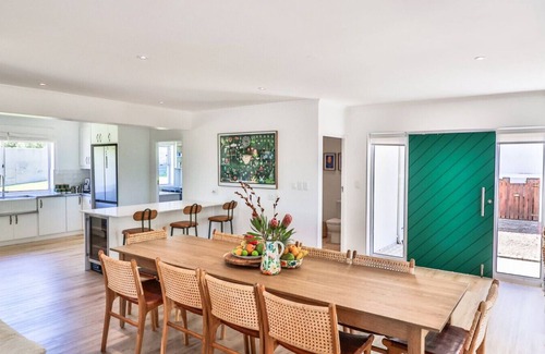 Onrus Casa | Zo'luha - Spacious family home | Mountain View