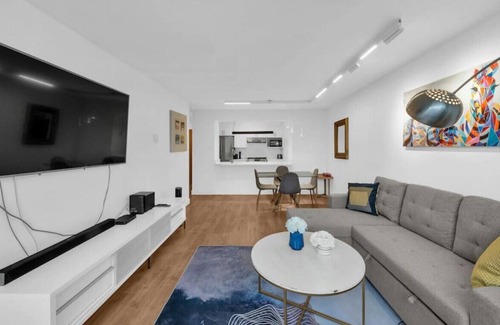Burnaby Apartamento | Zodiac 2BDR+2BATH Taurus Palace @ Lougheed I