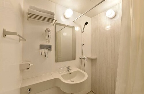 Bandung Hotel | Zodiak Kebon Kawung by KAGUM Hotels