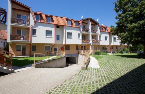 Hajduszoboszlo Apartamento | Zoli Apartmanok-Timi Kölcsey 34-36