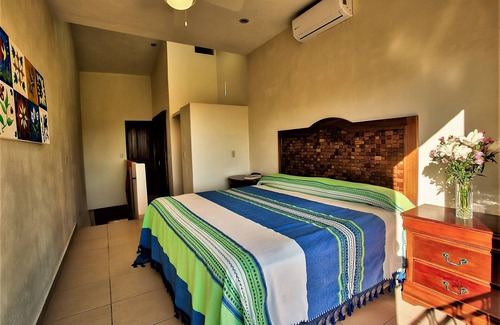 Bucerías Casa | ZONA DORADA~1 BED/1 1/2 BATH~1 BLOCK to BEACH~FULL KITCHEN~A/C~LAUNDRY~HEAT POOL