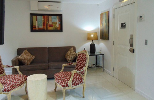 Tijuana Apartamento | ZONA RIO ELEGANT CHARM COMFORTABLE COZY SECURE TOWN-HOME VALENCIA # 2