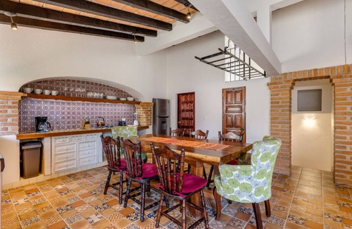 Zona romántica Casa | 2 cuadras de la playa 2 dormitorios y 3 baños Casa de pueblo Ubicación fantástica