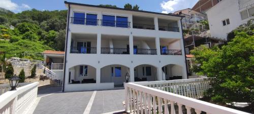 Sveti Stefan Apartamento | Zoran Apartments
