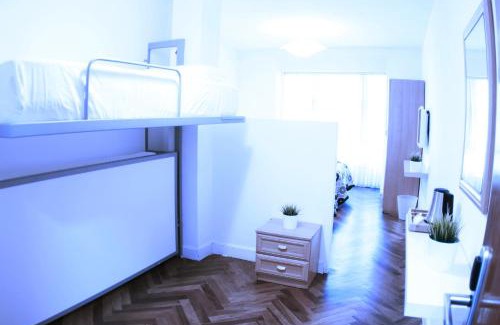 Centro de Bilbao Casa | Zubia Urban Rooms