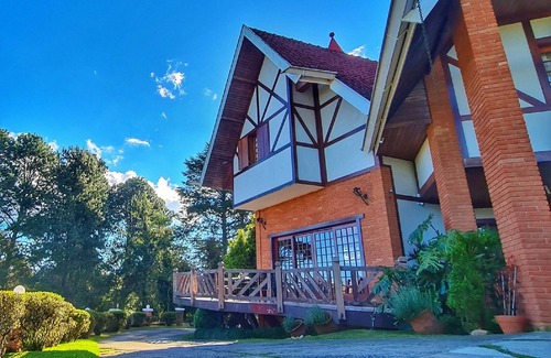 Vila Everest Cabaña | Zuhaus Capivari - German house with a Brazilian touch