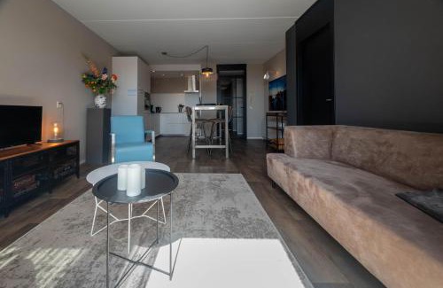 Makkum Apartamento | Zuiderzeestate 35, prachtig appartement aan het IJsselmeer