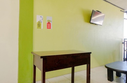 Kalipuro Hotel | Zulfina Homestay Syariah RedPartner