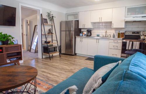 Berkley Apartamento | Zuni St Motor Inn- Bike, Dine, Explore Denver
