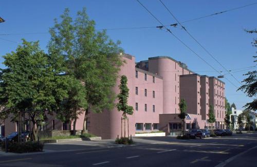 District 2 Hostal | Zurich Youth Hostel