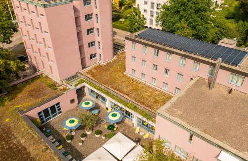 District 2 Hostal | Zurich Youth Hostel