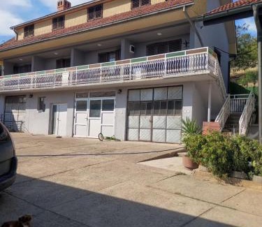 Central Serbia Apartamento | Zuto brdo Batinac