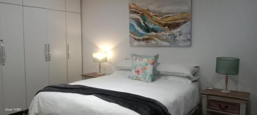 Grahamstown Cama Y Desayuno | Zuzani Ikhaya B&B