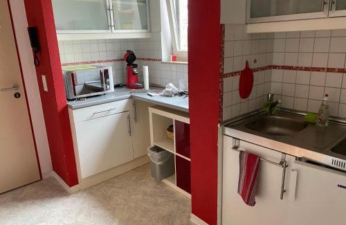 Neu-Kurenz Apartamento | Zwei Zimmer Appartment mit Balkon und Stellplatz voll möbliert