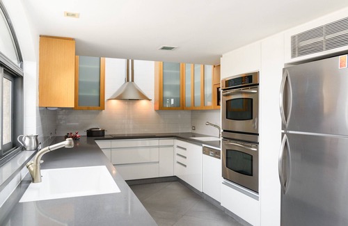 Old City Apartamento | Old City Luxury Duplex with Rooftop by FeelHome