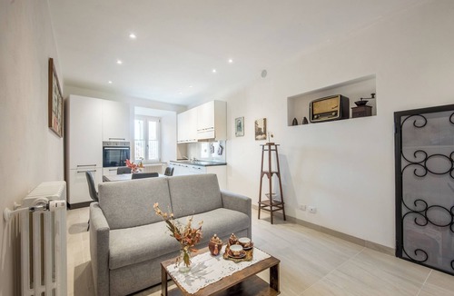Radicondoli Apartamento | Apartamento 'Nel cuore di Radicondoli' con Wi-Fi