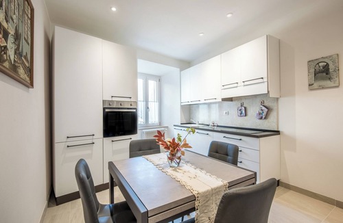 Radicondoli Apartamento | Apartamento 'Nel cuore di Radicondoli' con Wi-Fi