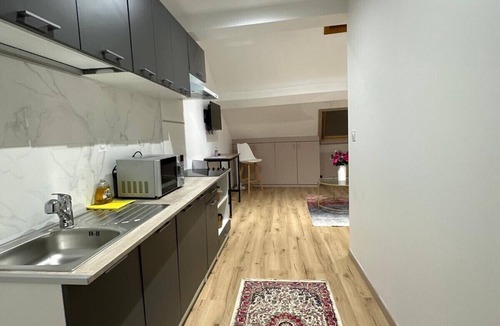 Givet Apartamento | Gîtes by Hôtel Les Reflets Jaunes