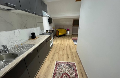 Givet Apartamento | Gîtes by Hôtel Les Reflets Jaunes