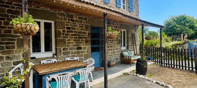 Authentic French Farmhouse retreat in Peaceful Countryside Setting