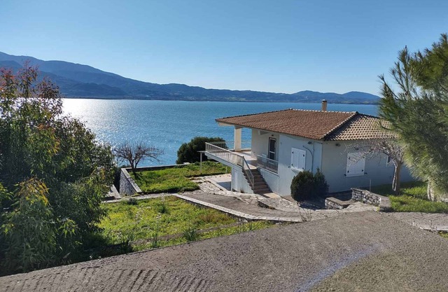 Σπάρτο παραθαλάσσιο εξοχικό "Filoxenia" Seaside cottage in Sparto west greece
