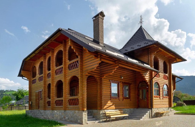 Гостинний двір КАРПАТІЯ, Верховина