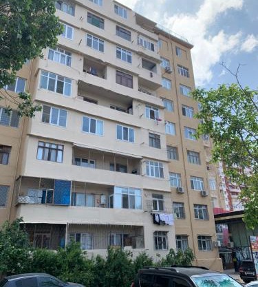 Халглар Апартментс