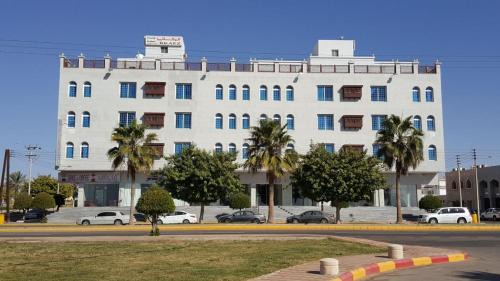 الركائز الهندسية للشقق المخدومة
