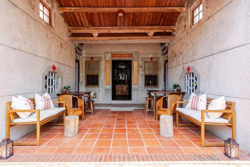 臺窩灣台南包棟民宿Taiwan Heritage House A Cultural Stay in Tainan 全新房間2-12人4房6衛4床2廳1廚房