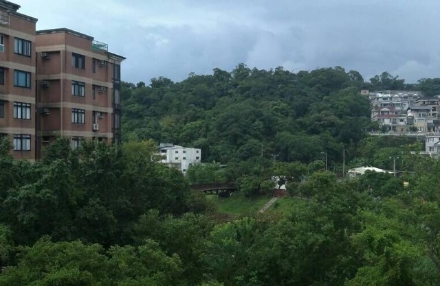 Nature 近郊 鬧中取靜 的 好 地方 （內 湖 雅房) Naturaleza al lado de la ciudad de Taipei