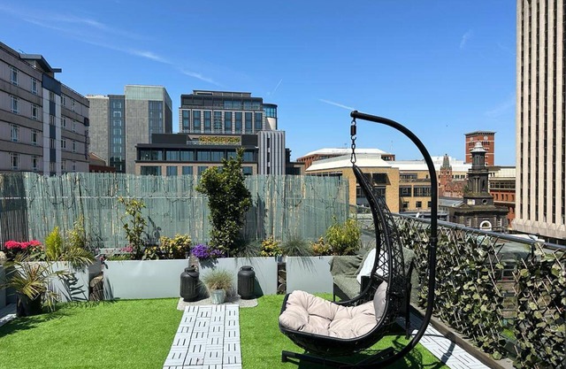 Unique Penthouse With Jacuzzi & Garden