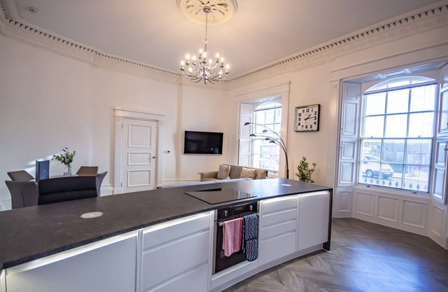 1 Bed- The Kensington Suite