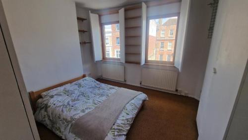 1 Bedroom-1 Bathroom-WalkinShower-Terrace