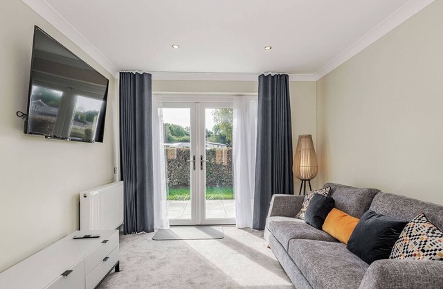 1 bedroom accommodation in Yaxham, Dereham