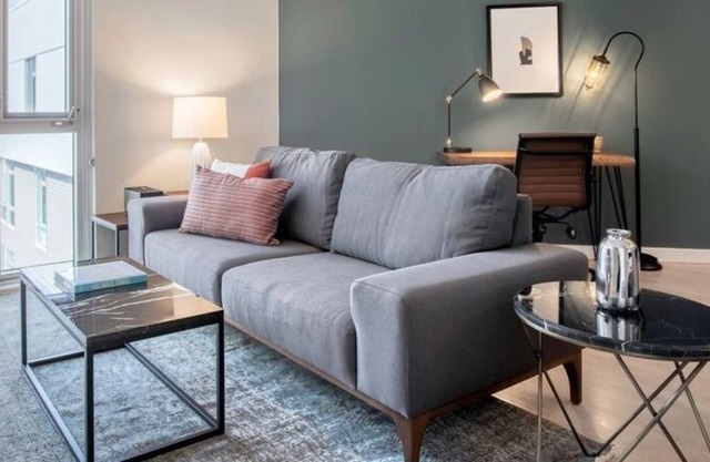 1 Bedroom Apartment L-466396 by Houzlet